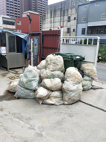 工地垃圾包月.jpg 工地垃圾包月.jpg