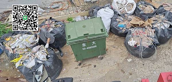 工地垃圾.jpg 工地垃圾.jpg