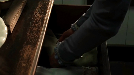 (西部世界S01E03.mp4)[00.06.00.jpg (西部世界S01E03.mp4)[00.06.00.jpg