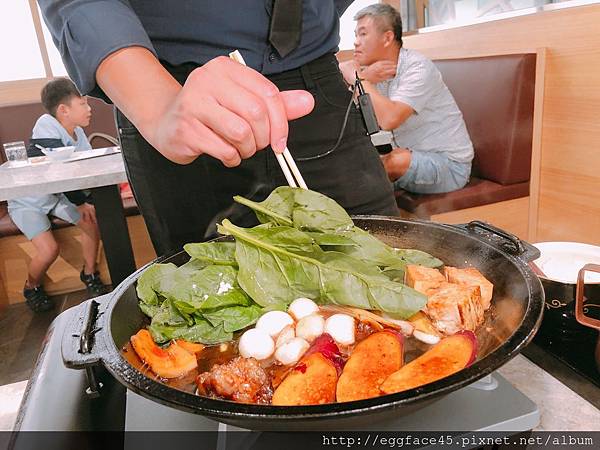 [信義區美食] 樂軒「松阪亭」關西風味和牛壽喜燒 全台最強壽
