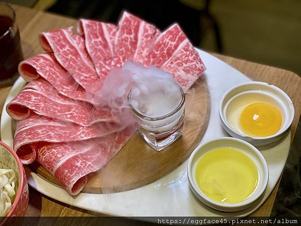 [台北美食] 麻凡麻辣火鍋-台北松江店 麻辣鍋 鴛鴦鍋 包廂