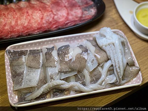 [台北美食] 麻凡麻辣火鍋-台北松江店 麻辣鍋 鴛鴦鍋 包廂