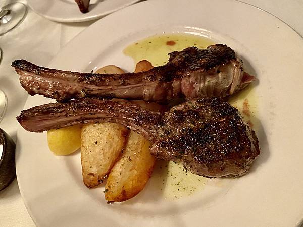 D92BC14D-D6E3-4E3F-9F41-62CDD18E5731_1_201_a.jpeg D92BC14D-D6E3-4E3F-9F41-62CDD18E5731_1_201_a.jpeg