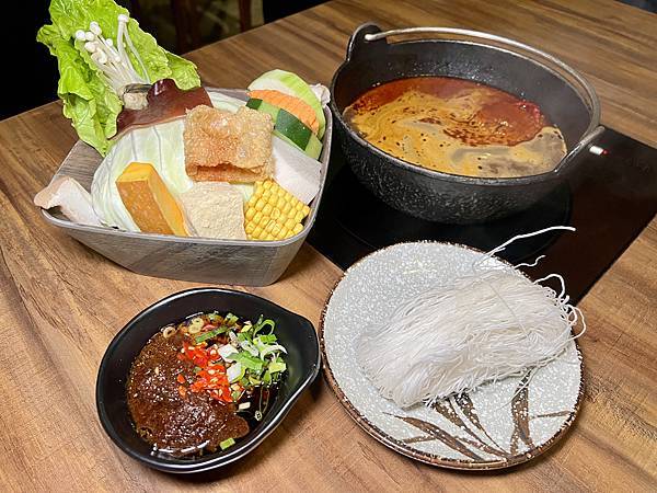 EB917686-CF89-4557-BEF6-E6C281C58157_1_201_a.jpeg EB917686-CF89-4557-BEF6-E6C281C58157_1_201_a.jpeg