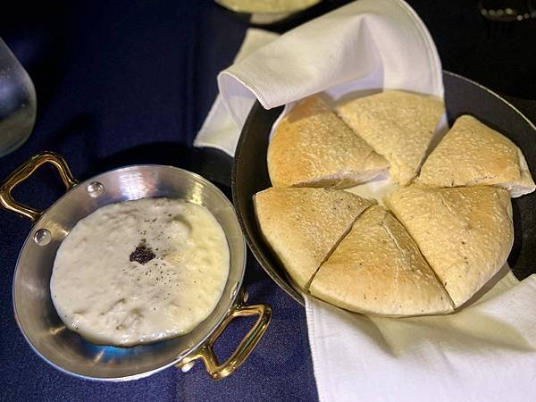 118F70E0-6E27-45DD-A88D-D3E0742F7E93_1_201_a.jpeg 118F70E0-6E27-45DD-A88D-D3E0742F7E93_1_201_a.jpeg