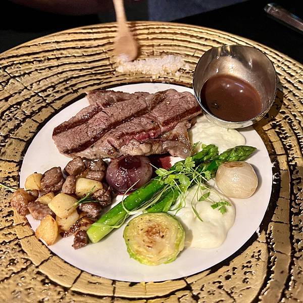 E01C504B-32BC-40F5-938B-DBF208DF27CA_1_201_a.jpeg E01C504B-32BC-40F5-938B-DBF208DF27CA_1_201_a.jpeg