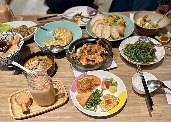 饗泰多,天母,泰式料理,月亮蝦餅,軟殼蟹咖哩,大葉高島屋,聚餐,台北,軟殼