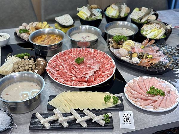 【台北火鍋懶人包】30間必吃特色鍋物!(海底撈/麻辣鍋/涮涮 【台北火鍋懶人包】30間必吃特色鍋物!(海底撈/麻辣鍋/涮涮