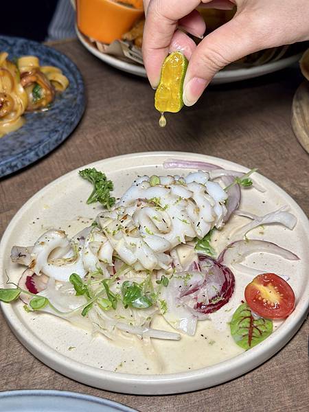 [信義區美食] Range鐵板精肉餐酒館 料理與調酒都讓人回