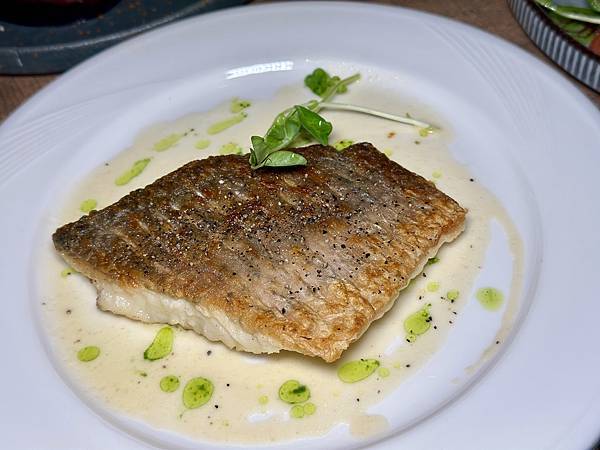 [信義區美食] Range鐵板精肉餐酒館 料理與調酒都讓人回