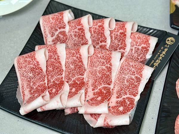 [東區美食] 極鶴和牛鍋物(旗艦店) 台北最頂級「和牛吃到飽