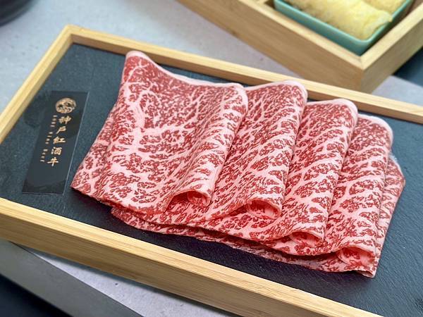 [東區美食] 極鶴和牛鍋物(旗艦店) 台北最頂級「和牛吃到飽