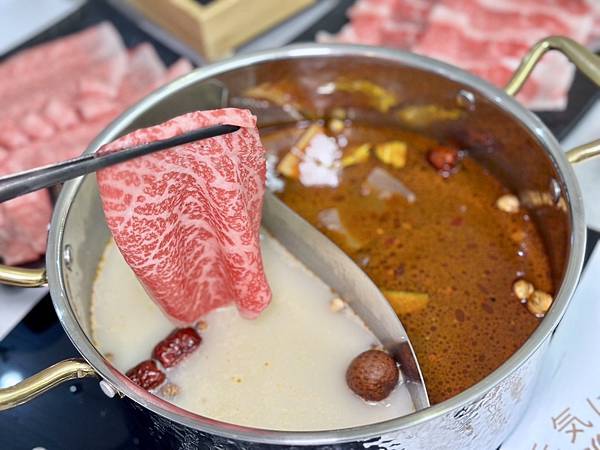 [東區美食] 極鶴和牛鍋物(旗艦店) 台北最頂級「和牛吃到飽