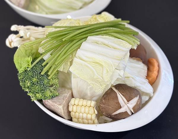 [東區美食] 極鶴和牛鍋物(旗艦店) 台北最頂級「和牛吃到飽