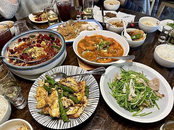 [信義區美食] 開飯川食堂 市府店 麻辣鮮香的川菜料理 統一