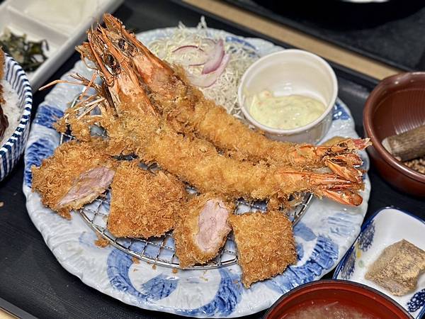 [新莊美食] 銀座杏子日式豬排-新莊宏匯店