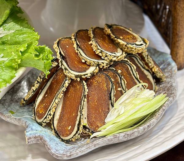 [泰山美食] 真好麥中華料理 酸菜白肉鍋 小籠包 北方麵食 