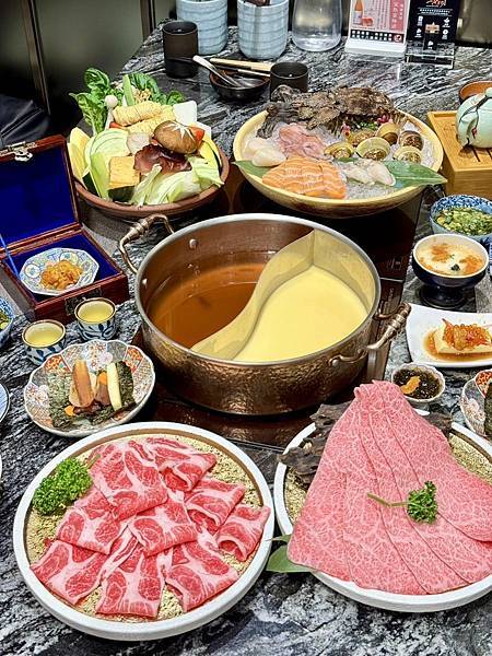 【台北火鍋懶人包】30間必吃特色鍋物!(海底撈/麻辣鍋/涮涮 【台北火鍋懶人包】30間必吃特色鍋物!(海底撈/麻辣鍋/涮涮