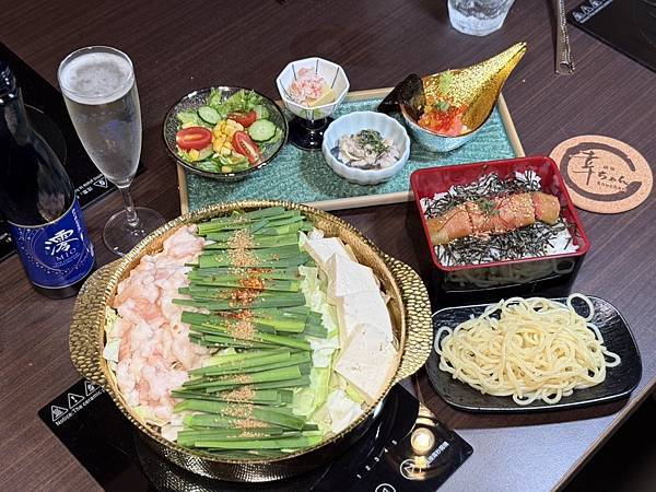 【台北火鍋懶人包】30間必吃特色鍋物!(海底撈/麻辣鍋/涮涮 【台北火鍋懶人包】30間必吃特色鍋物!(海底撈/麻辣鍋/涮涮