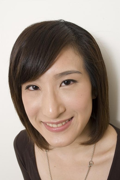 掃去淚溝的Agnes(化妝照).jpg 掃去淚溝的Agnes(化妝照).jpg