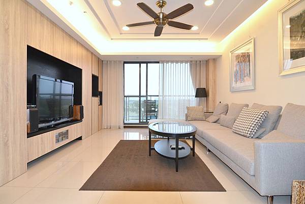 LEE_9714.JPG LEE_9714.JPG