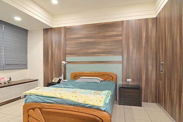 LEE_1419.JPG LEE_1419.JPG