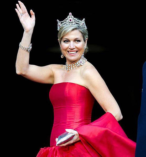 queen-maxima-mellerio