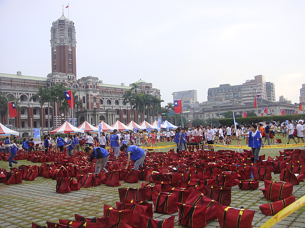 20101017統一發票杯馬拉松 005.JPG