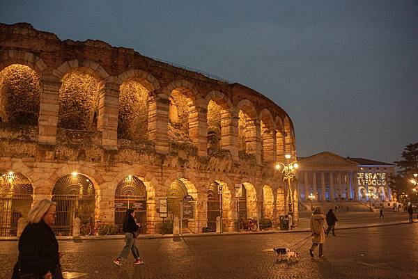 [義大利]米蘭大教堂、維洛納Verona(茱麗葉故居、圓形露