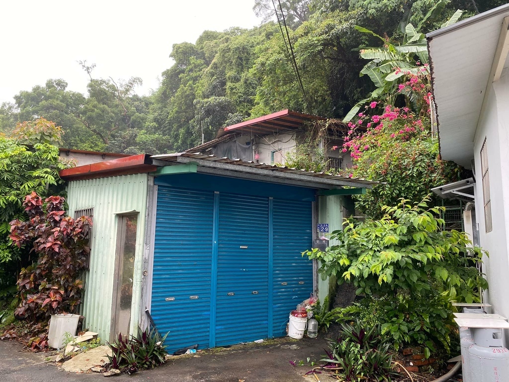 新店 輕舟擺渡尋訪遺世獨立的桃花源 灣潭ｘ和美礦坑ｘ董振良導演 橋媽 旅行二三事 痞客邦