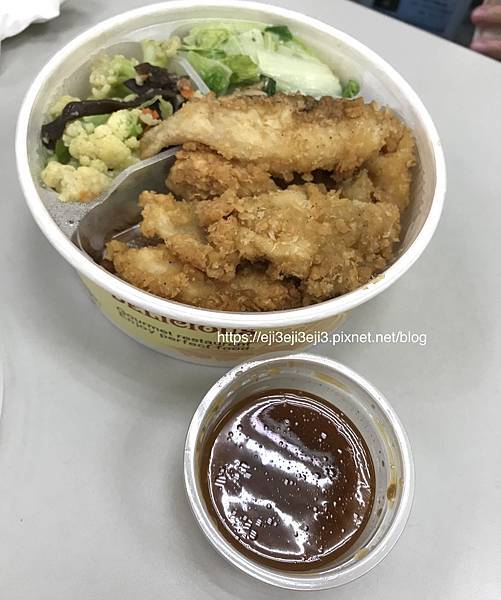 府川-糖醋魚片飯盒-不錯肉滿大塊份量大