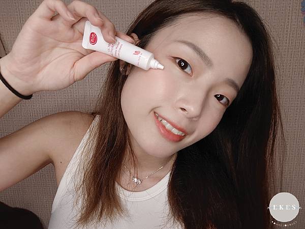 桃花不請自來~JOY OF RED 喜之丹眼周護理亮眼組 3 試用
