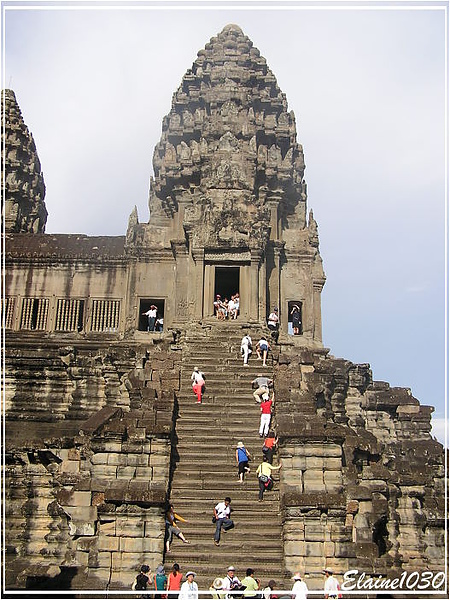 060503_23Angkor Wat L.jpg