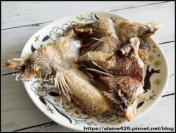 氣炸鍋料理 氣炸鯛魚下巴 Elaine的幸福週記 手作 美食 遊記 生活 痞客邦 氣炸鍋料理 氣炸鯛魚下巴 Elaine的幸福週記 手作 美食 遊記 生活 痞客邦