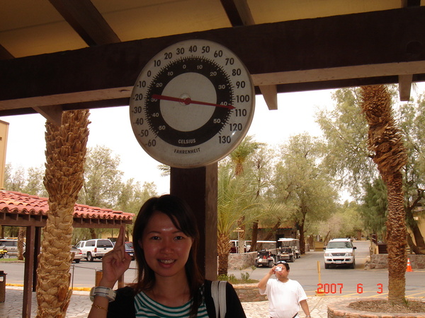死谷國家公園─看看現在多熱!
