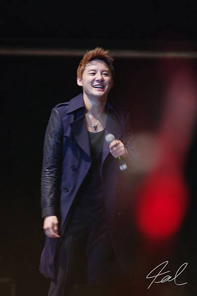 Junsu-live.jpg