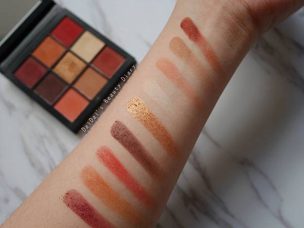 HUDA BEAUTY OBSESSIONS PALETTE WARM BROWN