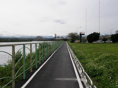 01.jpg 01.jpg