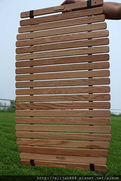 露營好物 Gomjirak 木質蛋捲桌 Tee 探險窩 痞客邦