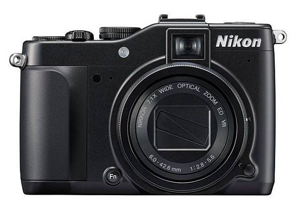 NIKON p7000