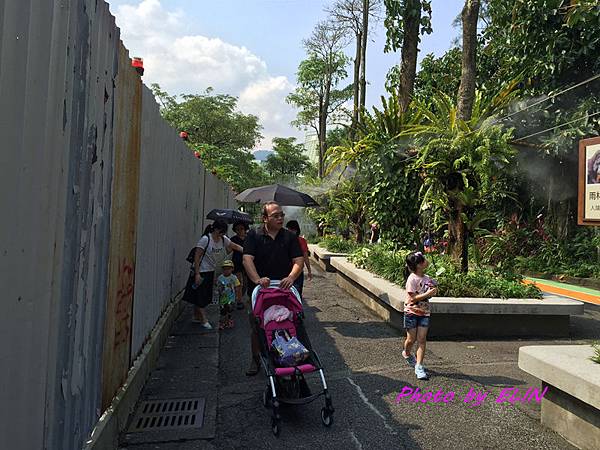 1040731-1040802-北部三日遊(台北市立動物園&貓纜貓空&新店彭園會館&北101&信義商圈&花岩山林)-15.jpg