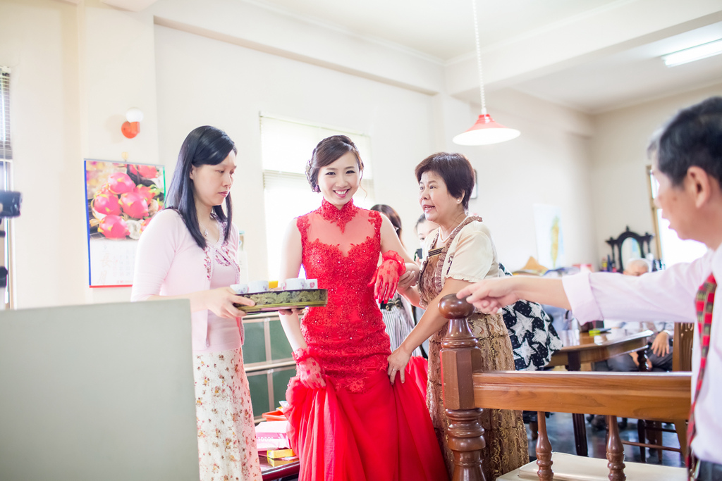 201婚攝尹林,婚攝阿斌師,婚禮紀錄,北部婚攝,中部婚攝,南部婚攝,台北婚攝,台北婚禮紀錄,台中婚攝,台中婚禮紀錄,台南婚攝,台南婚禮紀錄,高雄婚攝,高雄婚禮紀錄,台東婚攝,雲林婚攝,虎尾婚攝,優質婚攝,口碑婚攝,結婚,訂婚,教堂婚禮,教會婚禮,海外婚禮,weddingday,非常婚禮, 板原日式料理,板原,訂婚,午宴,浪漫進場,開心大合照5-09-13-10h29m40.jpg 2015-09-13-10h29m40.jpg