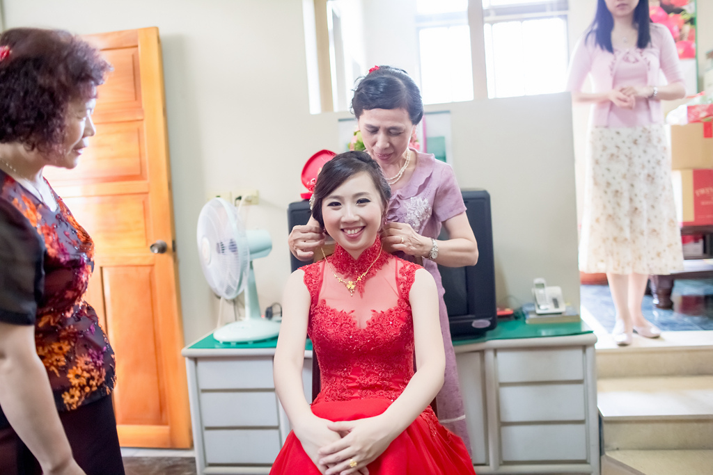 2婚攝尹林,婚攝阿斌師,婚禮紀錄,北部婚攝,中部婚攝,南部婚攝,台北婚攝,台北婚禮紀錄,台中婚攝,台中婚禮紀錄,台南婚攝,台南婚禮紀錄,高雄婚攝,高雄婚禮紀錄,台東婚攝,雲林婚攝,虎尾婚攝,優質婚攝,口碑婚攝,結婚,訂婚,教堂婚禮,教會婚禮,海外婚禮,weddingday,非常婚禮, 板原日式料理,板原,訂婚,午宴,浪漫進場,開心大合照015-09-13-10h59m12.jpg 2婚攝尹林,婚攝阿斌師,婚禮紀錄,北部婚攝,中部婚攝,南部婚攝,台北婚攝,台北婚禮紀錄,台中婚攝,台中婚禮紀錄,台南婚攝,台南婚禮紀錄,高雄婚攝,高雄婚禮紀錄,台東婚攝,雲林婚攝,虎尾婚攝,優質婚攝,口碑婚攝,結婚,訂婚,教堂婚禮,教會婚禮,海外婚禮,weddingday,非常婚禮, 板原日式料理,板原,訂婚,午宴,浪漫進場,開心大合照015-09-13-10h59m12.jpg