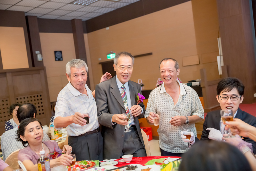 20婚攝尹林,婚攝阿斌師,婚禮紀錄,北部婚攝,中部婚攝,南部婚攝,台北婚攝,台北婚禮紀錄,台中婚攝,台中婚禮紀錄,台南婚攝,台南婚禮紀錄,高雄婚攝,高雄婚禮紀錄,台東婚攝,雲林婚攝,虎尾婚攝,優質婚攝,口碑婚攝,結婚,訂婚,教堂婚禮,教會婚禮,海外婚禮,weddingday,非常婚禮, 板原日式料理,板原,訂婚,午宴,浪漫進場,開心大合照15-09-13-13h57m46.jpg 2婚攝尹林,婚攝阿斌師,婚禮紀錄,北部婚攝,中部婚攝,南部婚攝,台北婚攝,台北婚禮紀錄,台中婚攝,台中婚禮紀錄,台南婚攝,台南婚禮紀錄,高雄婚攝,高雄婚禮紀錄,台東婚攝,雲林婚攝,虎尾婚攝,優質婚攝,口碑婚攝,結婚,訂婚,教堂婚禮,教會婚禮,海外婚禮,weddingday,非常婚禮, 板原日式料理,板原,訂婚,午宴,浪漫進場,開心大合照015-09-13-13h57m46.jpg