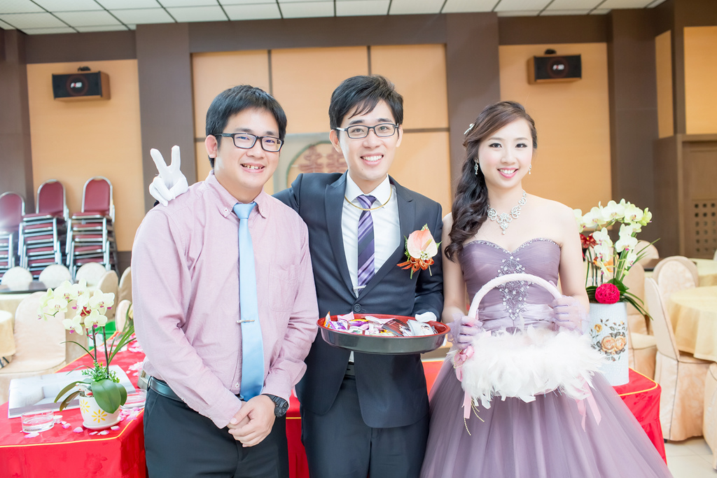 20婚攝尹林,婚攝阿斌師,婚禮紀錄,北部婚攝,中部婚攝,南部婚攝,台北婚攝,台北婚禮紀錄,台中婚攝,台中婚禮紀錄,台南婚攝,台南婚禮紀錄,高雄婚攝,高雄婚禮紀錄,台東婚攝,雲林婚攝,虎尾婚攝,優質婚攝,口碑婚攝,結婚,訂婚,教堂婚禮,教會婚禮,海外婚禮,weddingday,非常婚禮, 板原日式料理,板原,訂婚,午宴,浪漫進場,開心大合照15-09-13-14h13m04.jpg 2婚攝尹林,婚攝阿斌師,婚禮紀錄,北部婚攝,中部婚攝,南部婚攝,台北婚攝,台北婚禮紀錄,台中婚攝,台中婚禮紀錄,台南婚攝,台南婚禮紀錄,高雄婚攝,高雄婚禮紀錄,台東婚攝,雲林婚攝,虎尾婚攝,優質婚攝,口碑婚攝,結婚,訂婚,教堂婚禮,教會婚禮,海外婚禮,weddingday,非常婚禮, 板原日式料理,板原,訂婚,午宴,浪漫進場,開心大合照015-09-13-14h13m04.jpg