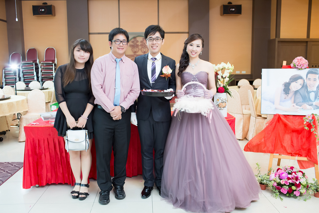 2婚攝尹林,婚攝阿斌師,婚禮紀錄,北部婚攝,中部婚攝,南部婚攝,台北婚攝,台北婚禮紀錄,台中婚攝,台中婚禮紀錄,台南婚攝,台南婚禮紀錄,高雄婚攝,高雄婚禮紀錄,台東婚攝,雲林婚攝,虎尾婚攝,優質婚攝,口碑婚攝,結婚,訂婚,教堂婚禮,教會婚禮,海外婚禮,weddingday,非常婚禮, 板原日式料理,板原,訂婚,午宴,浪漫進場,開心大合照015-09-13-14h13m16.jpg 2婚攝尹林,婚攝阿斌師,婚禮紀錄,北部婚攝,中部婚攝,南部婚攝,台北婚攝,台北婚禮紀錄,台中婚攝,台中婚禮紀錄,台南婚攝,台南婚禮紀錄,高雄婚攝,高雄婚禮紀錄,台東婚攝,雲林婚攝,虎尾婚攝,優質婚攝,口碑婚攝,結婚,訂婚,教堂婚禮,教會婚禮,海外婚禮,weddingday,非常婚禮, 板原日式料理,板原,訂婚,午宴,浪漫進場,開心大合照015-09-13-14h13m16.jpg