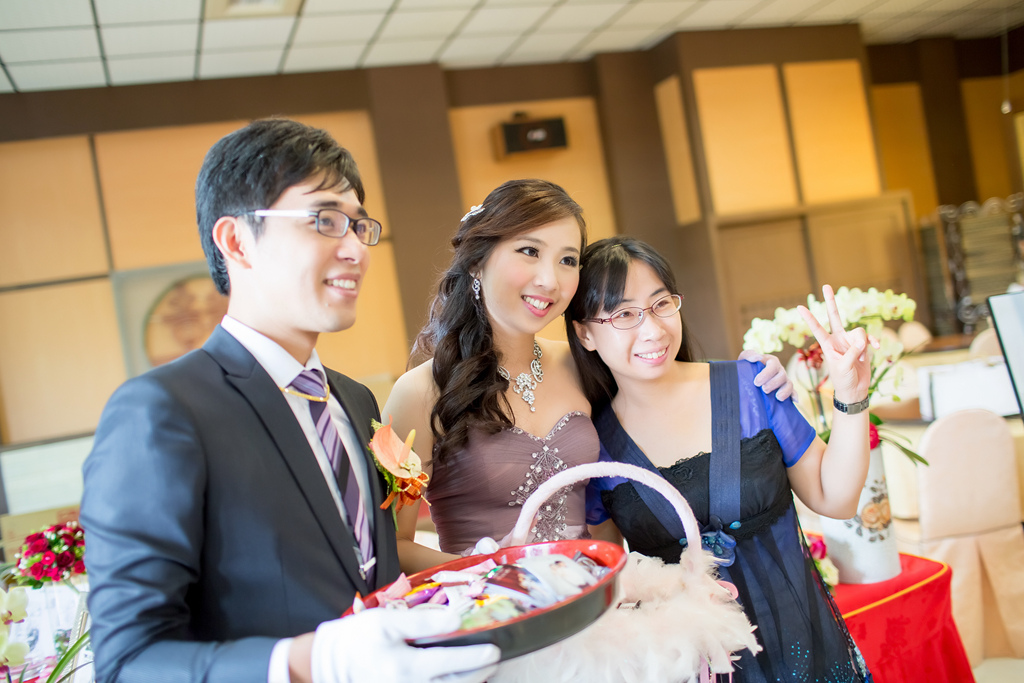 20婚攝尹林,婚攝阿斌師,婚禮紀錄,北部婚攝,中部婚攝,南部婚攝,台北婚攝,台北婚禮紀錄,台中婚攝,台中婚禮紀錄,台南婚攝,台南婚禮紀錄,高雄婚攝,高雄婚禮紀錄,台東婚攝,雲林婚攝,虎尾婚攝,優質婚攝,口碑婚攝,結婚,訂婚,教堂婚禮,教會婚禮,海外婚禮,weddingday,非常婚禮, 板原日式料理,板原,訂婚,午宴,浪漫進場,開心大合照15-09-13-14h17m33.jpg 2婚攝尹林,婚攝阿斌師,婚禮紀錄,北部婚攝,中部婚攝,南部婚攝,台北婚攝,台北婚禮紀錄,台中婚攝,台中婚禮紀錄,台南婚攝,台南婚禮紀錄,高雄婚攝,高雄婚禮紀錄,台東婚攝,雲林婚攝,虎尾婚攝,優質婚攝,口碑婚攝,結婚,訂婚,教堂婚禮,教會婚禮,海外婚禮,weddingday,非常婚禮, 板原日式料理,板原,訂婚,午宴,浪漫進場,開心大合照015-09-13-14h17m33.jpg