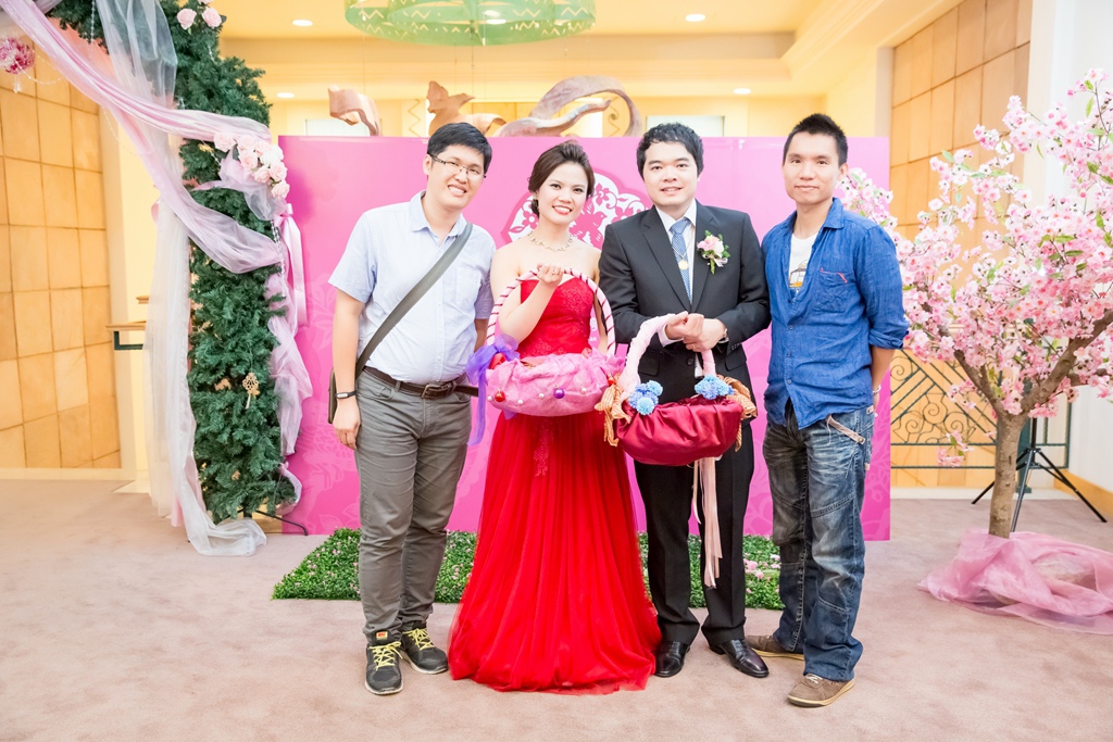 2婚攝,屏東婚攝,屏東婚禮紀錄,婚攝尹林婚禮,婚攝阿斌師,婚禮紀錄,婚禮錄影,南部婚攝,高雄婚攝,高雄婚禮紀錄,台南婚攝,台南婚禮紀錄,優質婚攝,口碑婚攝,結婚,台東那魯灣大飯店,結婚,午宴015-10-10-14h17m13.jpg 2婚攝,屏東婚攝,屏東婚禮紀錄,婚攝尹林婚禮,婚攝阿斌師,婚禮紀錄,婚禮錄影,南部婚攝,高雄婚攝,高雄婚禮紀錄,台南婚攝,台南婚禮紀錄,優質婚攝,口碑婚攝,結婚,台東那魯灣大飯店,結婚,午宴015-10-10-14h17m13.jpg