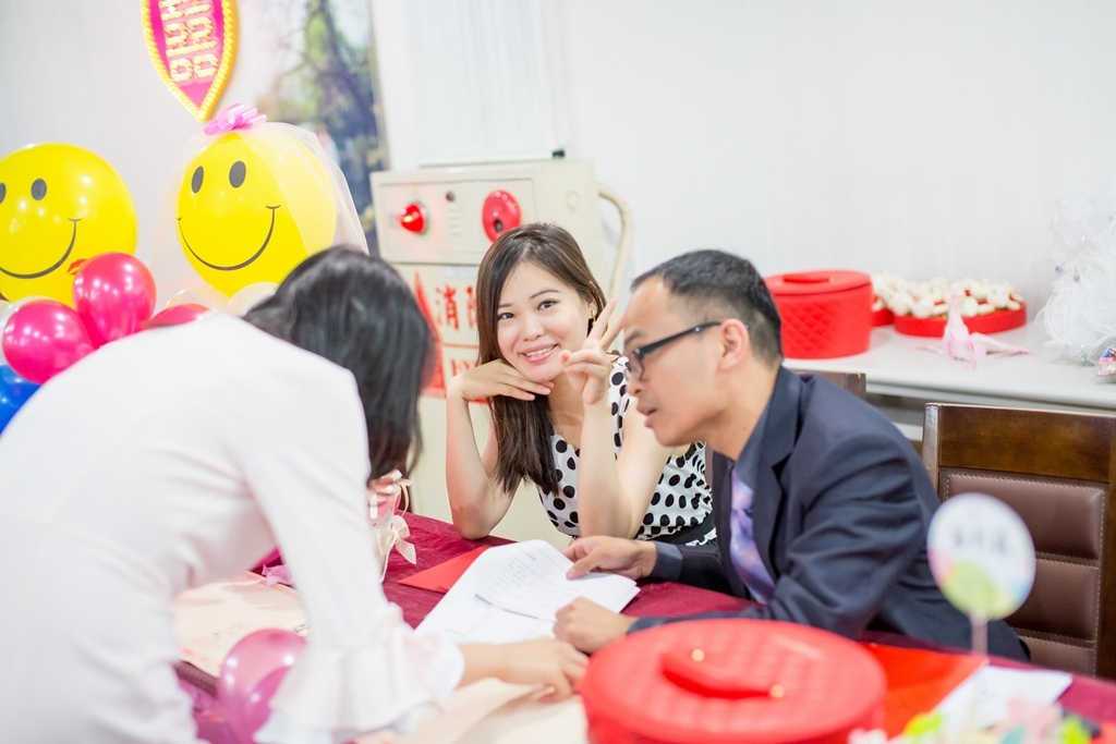 婚攝尹林,婚攝阿斌師,婚禮紀錄,北部婚攝,中部婚攝,南部婚攝,台北婚攝,台北婚禮紀錄,台中婚攝,台中婚禮紀錄,台南婚攝,台南婚禮紀錄,高雄婚攝,高雄婚禮紀錄,優質婚攝,口碑婚攝,結婚,訂婚,教堂婚禮,教會婚禮,海外婚禮,weddingday, 嘉義婚攝,嘉義布袋,布袋英賓,英賓海產,歸寧午宴 2015-10-11-11h23m55.jpg 婚攝尹林,婚攝阿斌師,婚禮紀錄,北部婚攝,中部婚攝,南部婚攝,台北婚攝,台北婚禮紀錄,台中婚攝,台中婚禮紀錄,台南婚攝,台南婚禮紀錄,高雄婚攝,高雄婚禮紀錄,優質婚攝,口碑婚攝,結婚,訂婚,教堂婚禮,教會婚禮,海外婚禮,weddingday, 嘉義婚攝,嘉義布袋,布袋英賓,英賓海產,歸寧午宴 2015-10-11-11h23m55.jpg