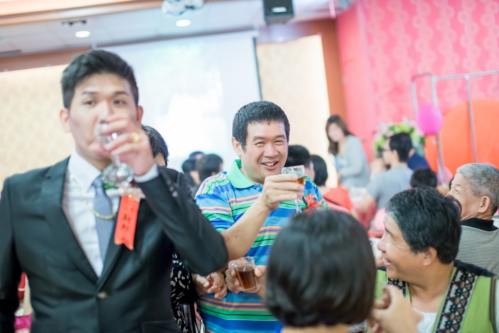 2015-10-18-14h13m59.jpg 婚攝尹林婚禮,婚攝阿斌師,婚禮紀錄,婚禮錄影,南部婚攝,高雄婚攝,高雄婚禮紀錄,屏東婚攝,屏東婚禮紀錄,台南婚攝,台南婚禮寄錄,優質婚攝,口碑婚攝,結婚,訂婚,教堂婚禮,教會婚禮,龍鳳樓,結婚,午宴,迎娶車隊2015-10-18-14h13m59.jpg